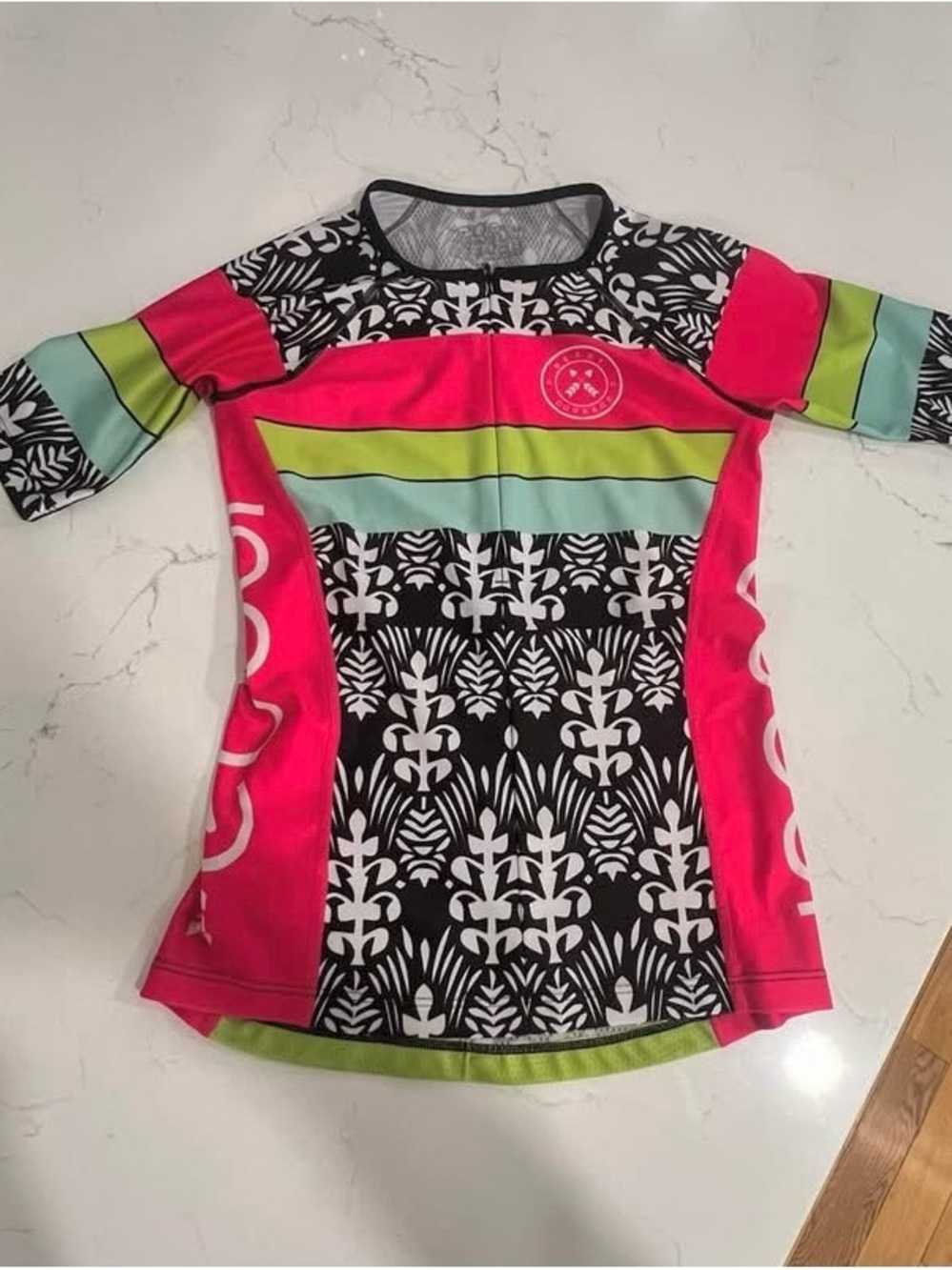Women’s Coeur sleeved Tri Top- pattern is Tropical Punch XS with back pockets